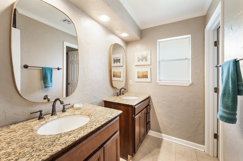 18103 Oakhampton Dr, Houston TX  77084-3260 exterior