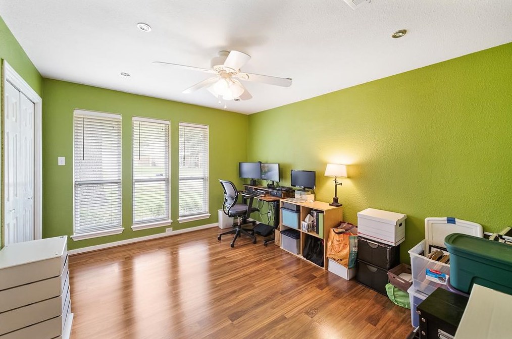 18103 Oakhampton Dr, Houston TX  77084-3260 exterior