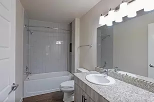 2401 E Oltorf St, Austin, TX 78741 - Photo 11