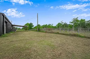 8017 Colorado St, Wharton, TX 77488 - Photo 43