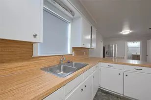 8017 Colorado St, Wharton, TX 77488 - Photo 17