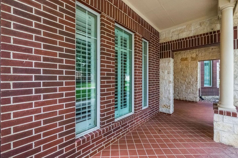 135 Shawnee Ridge Cir, Spring TX  77382-2557 exterior