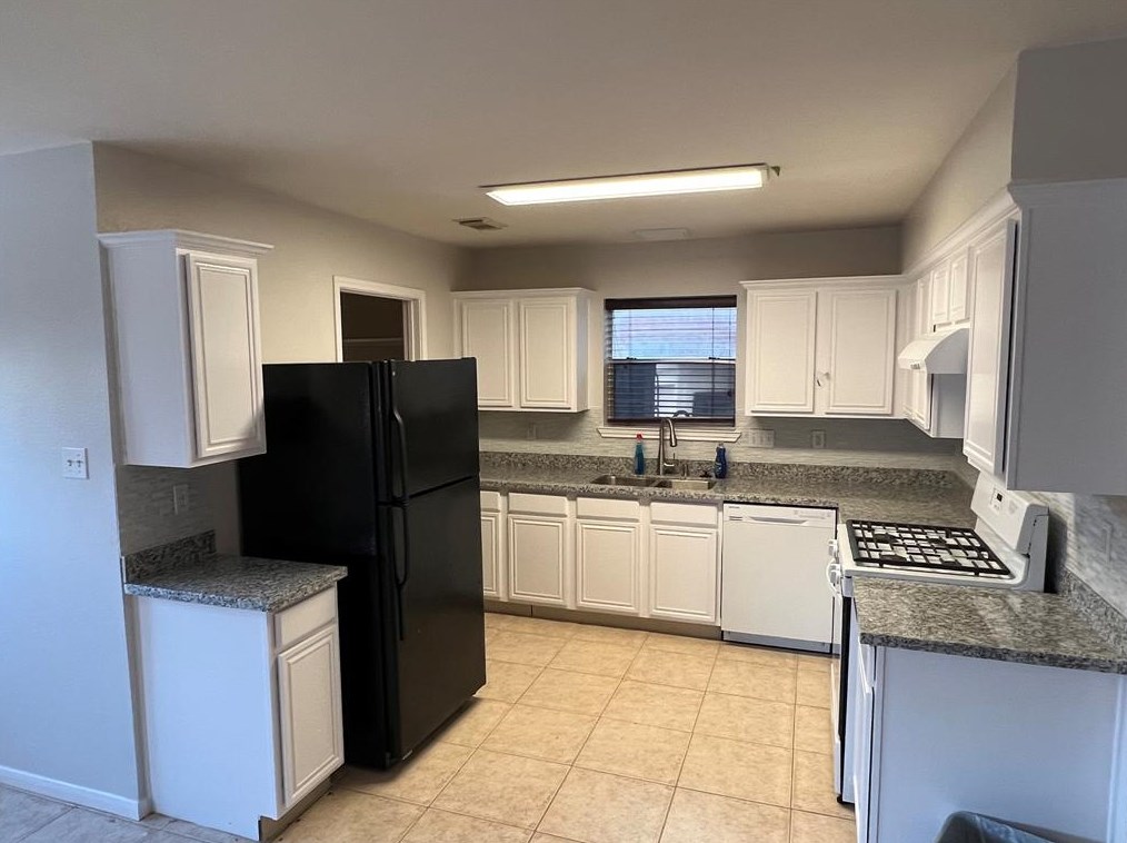 14431 Andrea Way Ln, Houston TX  77083-7713 exterior