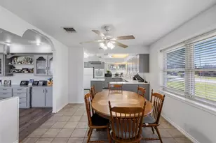 727 Partridge Ln N, Eagle Lake, TX 77434 - Photo 15