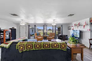 727 Partridge Ln N, Eagle Lake, TX 77434 - Photo 19