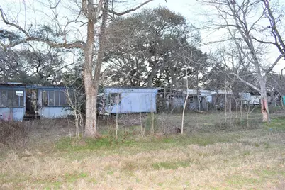 12 Guinevere Drive N, Sargent, TX 77414 - Photo 5