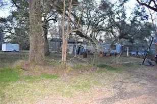 12 Guinevere Dr N, Sargent, TX 77414 - Photo 3