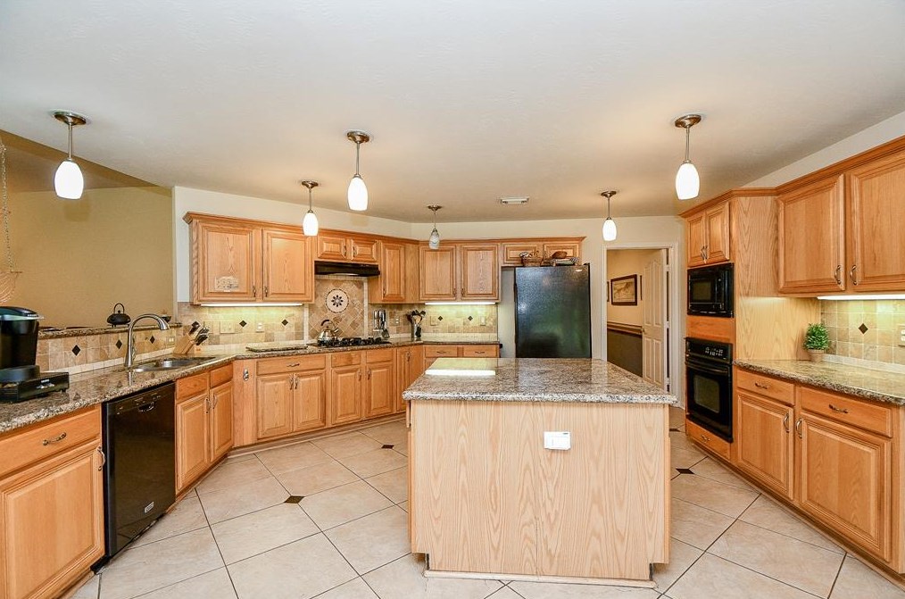 3419 Windcrest Ct, Pearland TX  77581-6455 exterior