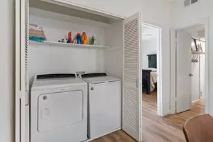 2100 Tanglewilde St, Houston, TX 77063 - Photo 13