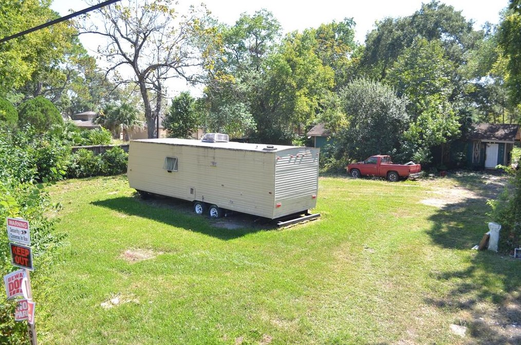 4918 Almeda Genoa Rd, Houston TX  77048-4711 exterior
