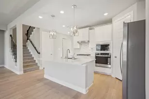124 Bay Bridge Ct, Montgomery, TX 77316 - Photo 3