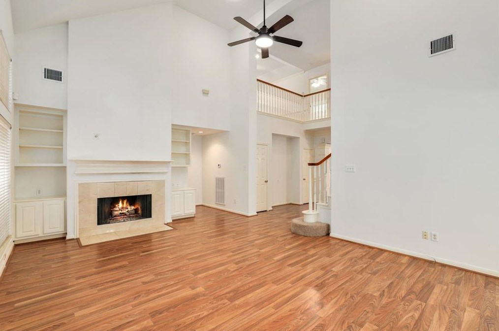 3818 Partridgeberry Ct, Houston TX  77059-4066 exterior