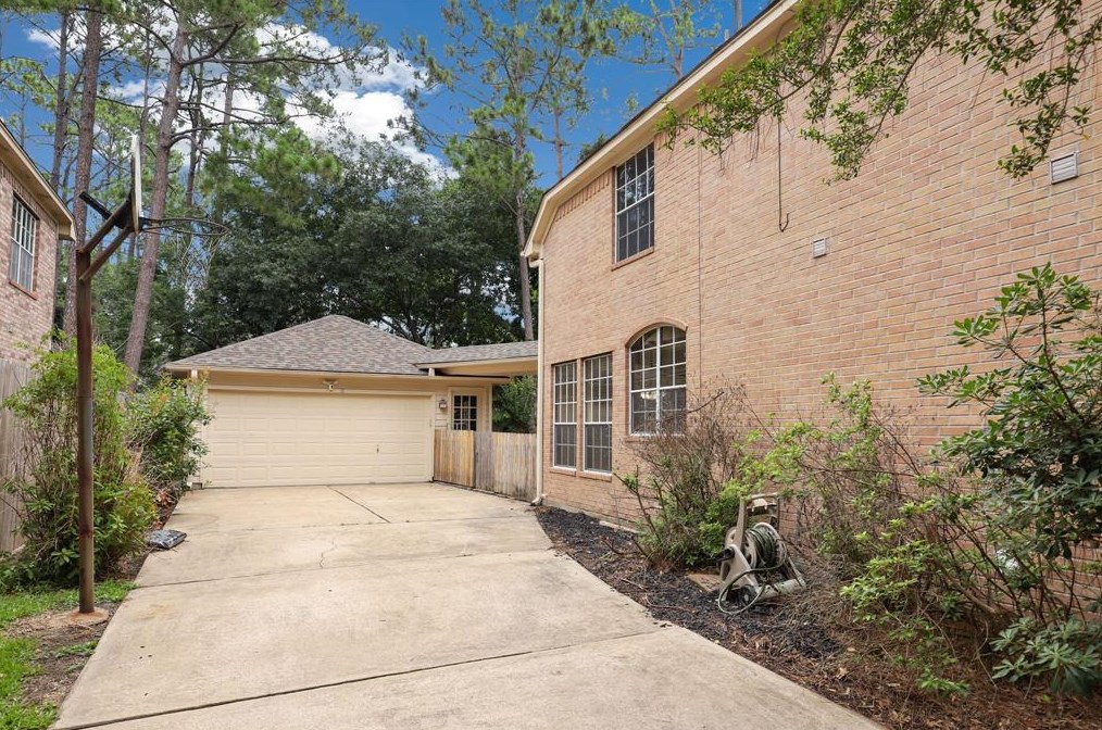 3818 Partridgeberry Ct, Houston TX  77059-4066 exterior