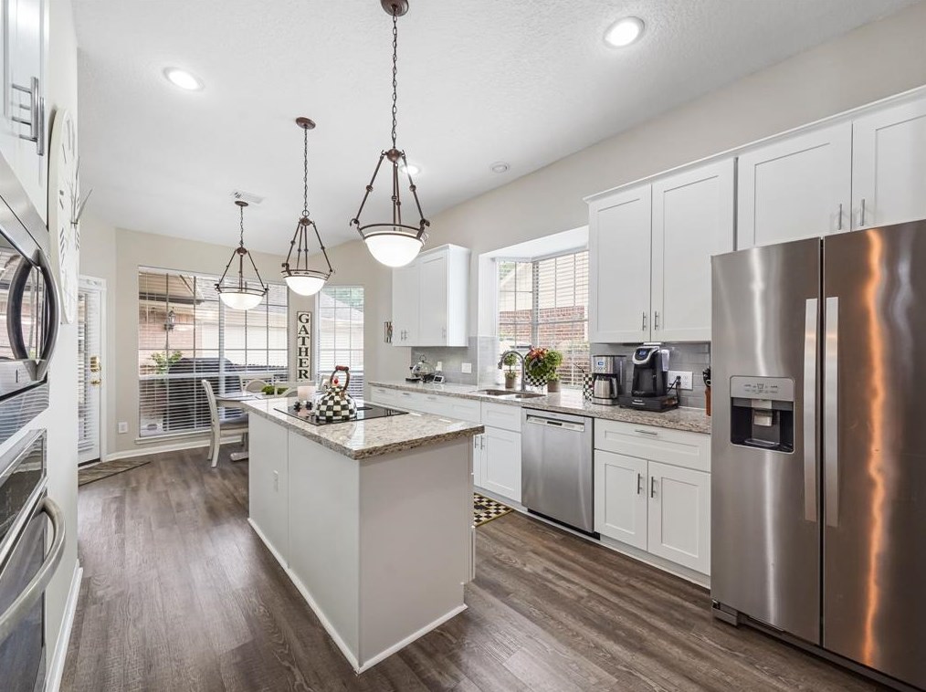1370 Remington Crst Dr, Houston TX  77094-2948 exterior