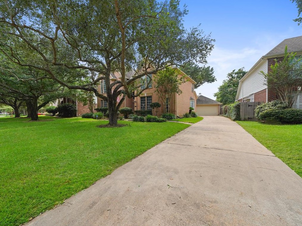 1370 Remington Crst Dr, Houston TX  77094-2948 exterior