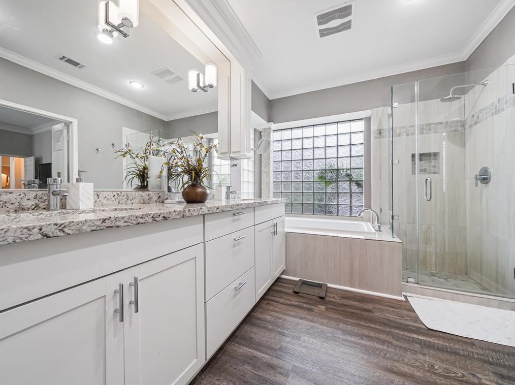 1370 Remington Crst Dr, Houston TX  77094-2948 exterior