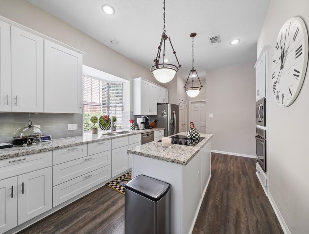 1370 Remington Crst Dr, Houston TX  77094-2948 exterior