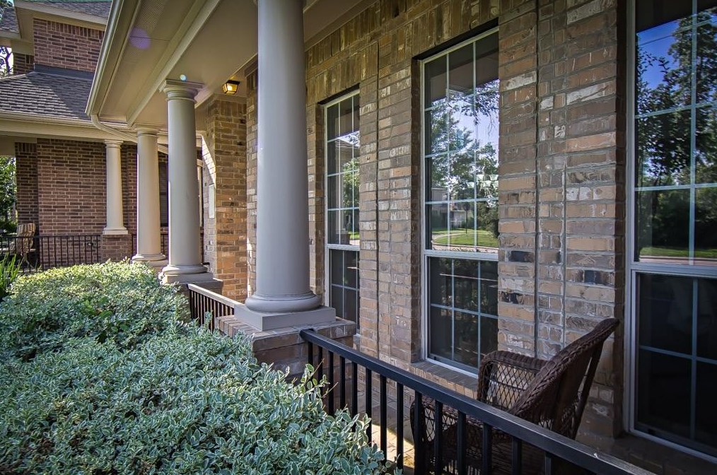14 Ginger Jar St, Spring TX  77382-2807 exterior