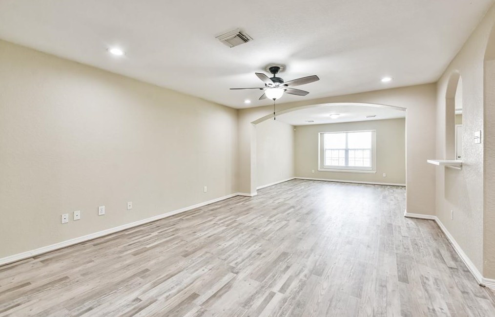 11906 Vita Cir, Houston TX  77070-5753 exterior