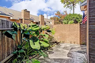 13948 Hollowgreen Dr, Houston, TX 77082 - Photo 7