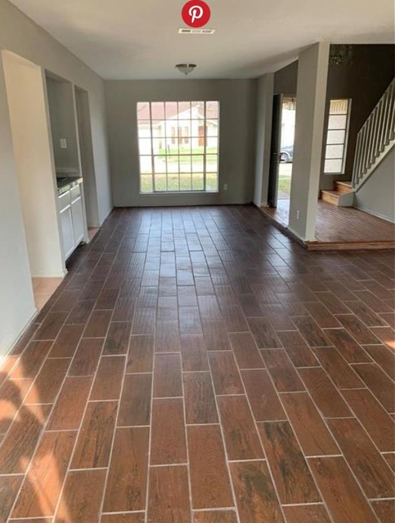 7511 Flair Oaks Dr, Houston TX  77040-2642 exterior