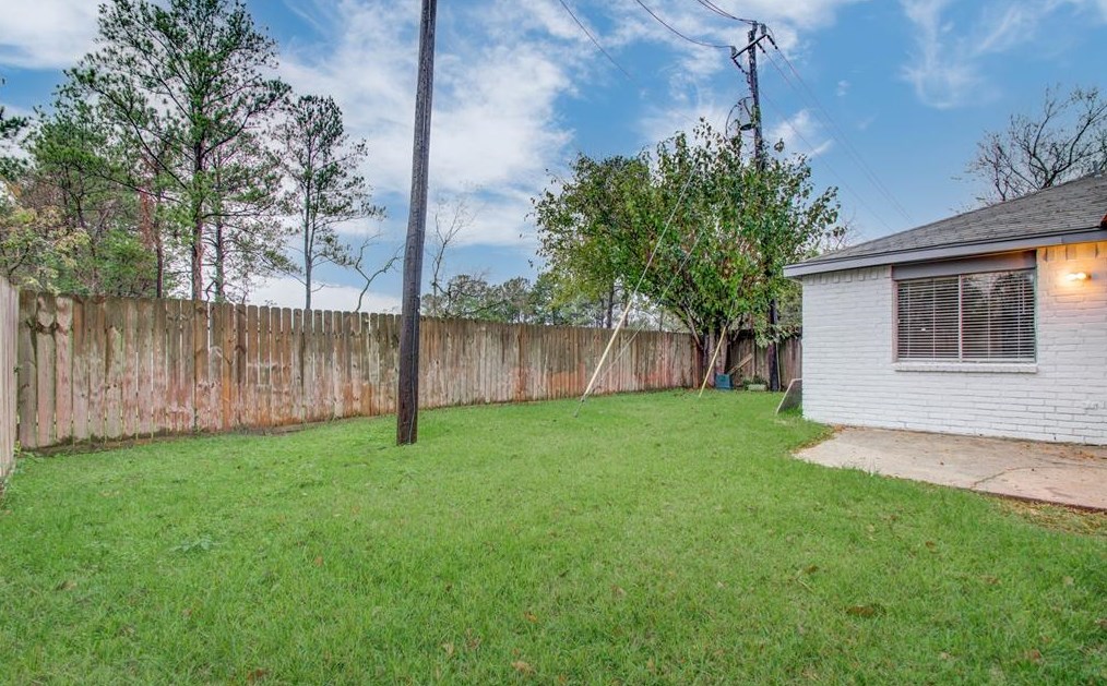 13146 Crystal Cv Dr, Houston TX  77044-1813 exterior