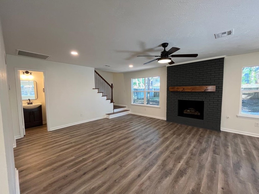 1427 Sweet Grass Trl, Houston TX  77090-1844 exterior