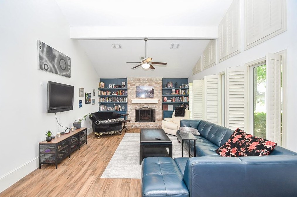 11819 Laneview Dr, Houston TX  77070-2413 exterior
