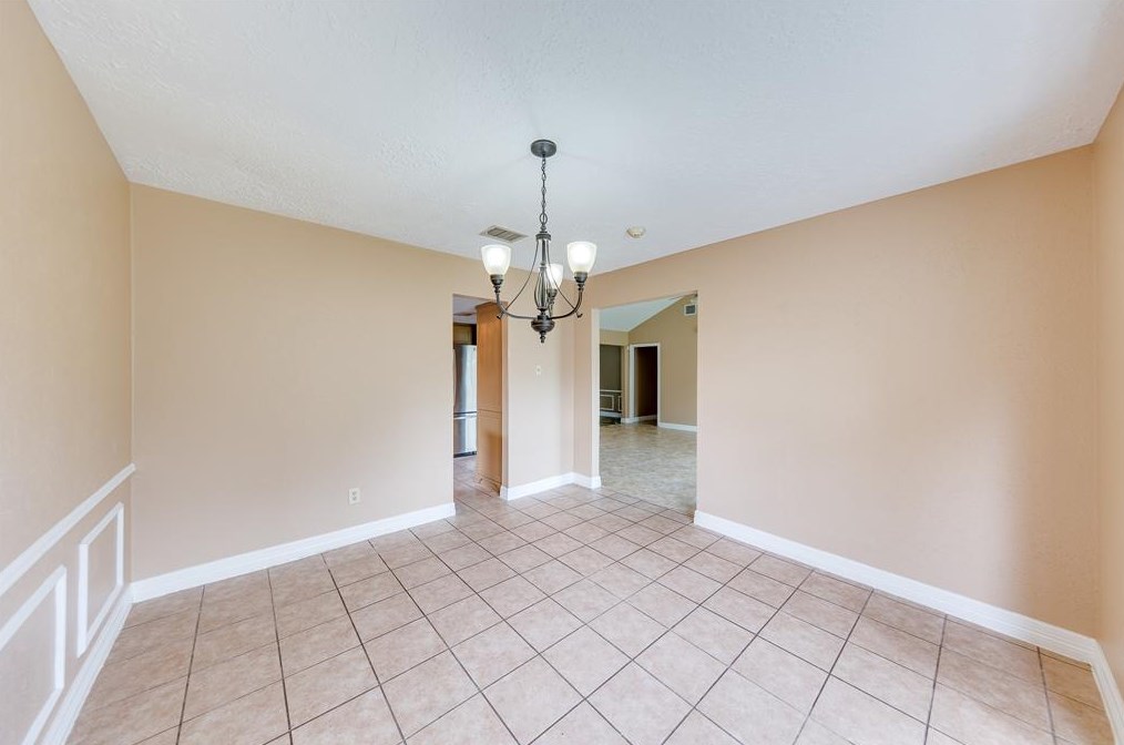 7111 Ln Entrada, Houston TX  77083-2908 exterior