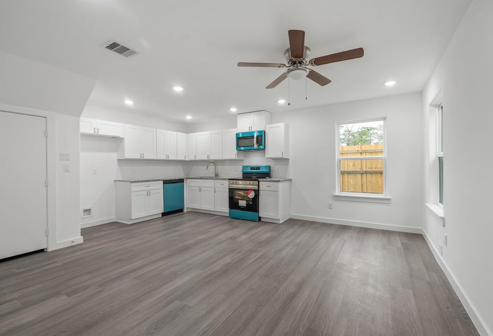 7804 Crestview Dr, Houston TX  77028-2504 exterior