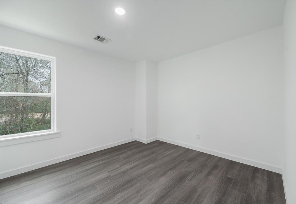 7804 Crestview Dr, Houston TX  77028-2503 exterior
