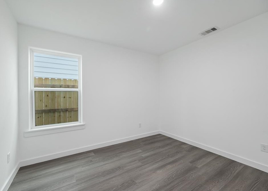 7804 Crestview Dr, Houston TX  77028-2503 exterior