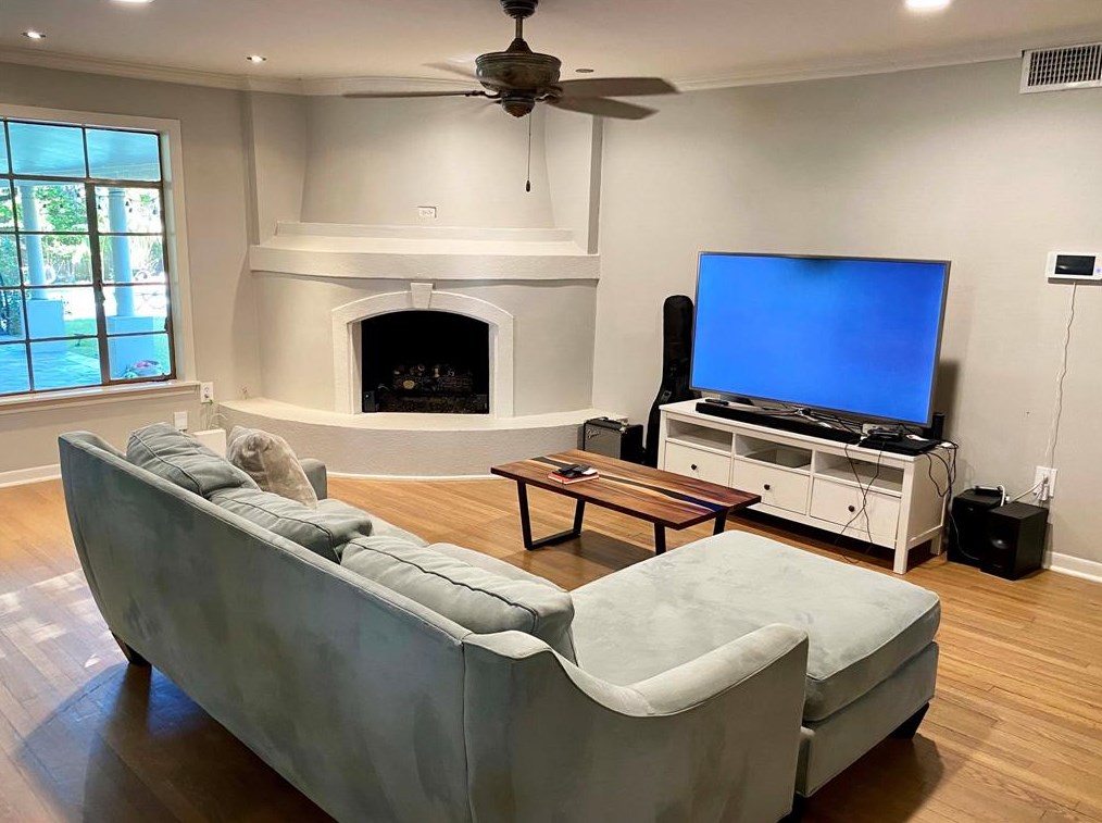 5616 Pine St, Houston TX  77081-7310 exterior