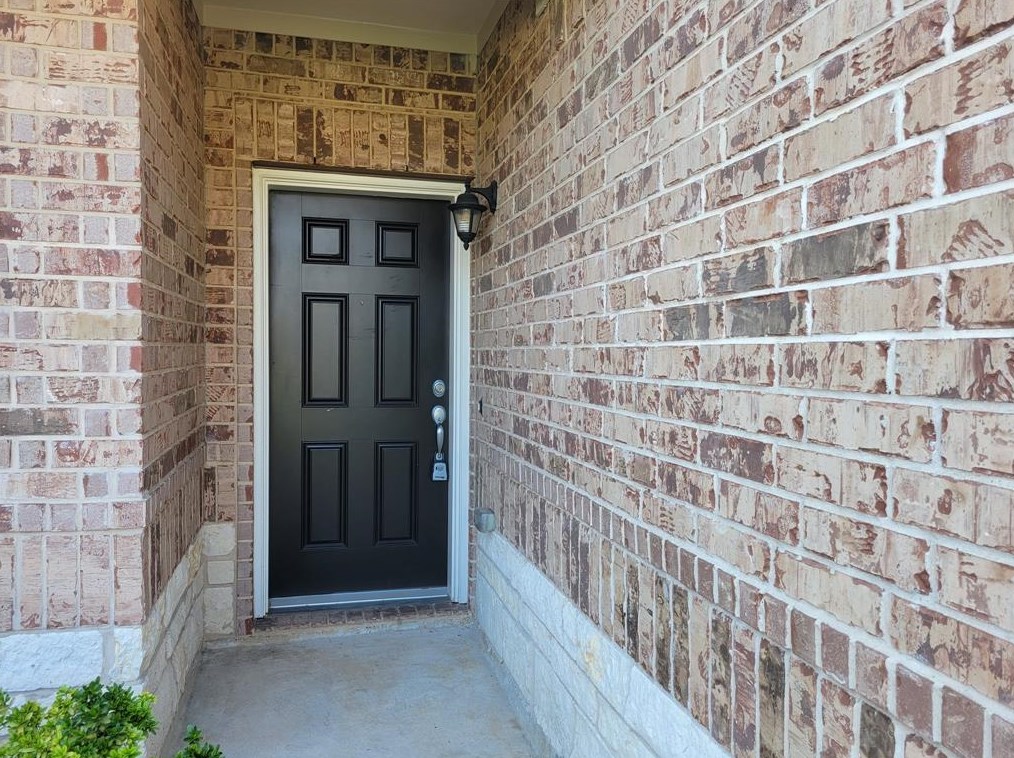 1604 Gavin Ct, Spring TX  77379-1968 exterior