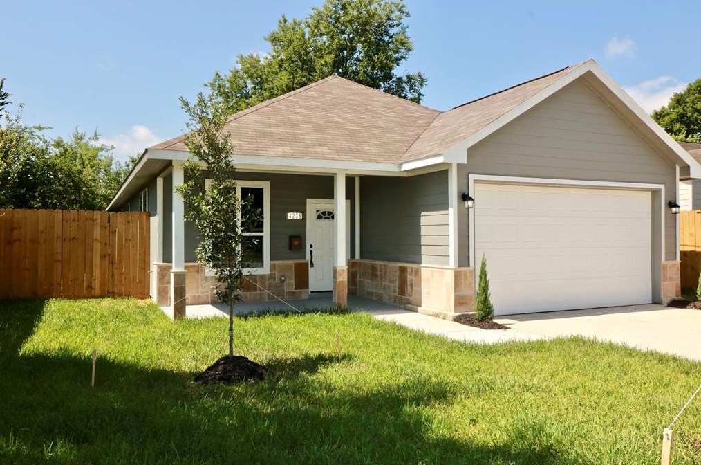 4238 Aledo St, Houston TX  77051-2513 exterior