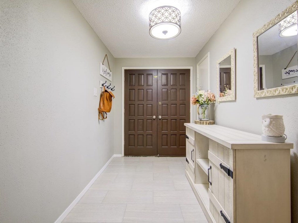 16311 Cavendish Dr, Houston TX  77059-4710 exterior