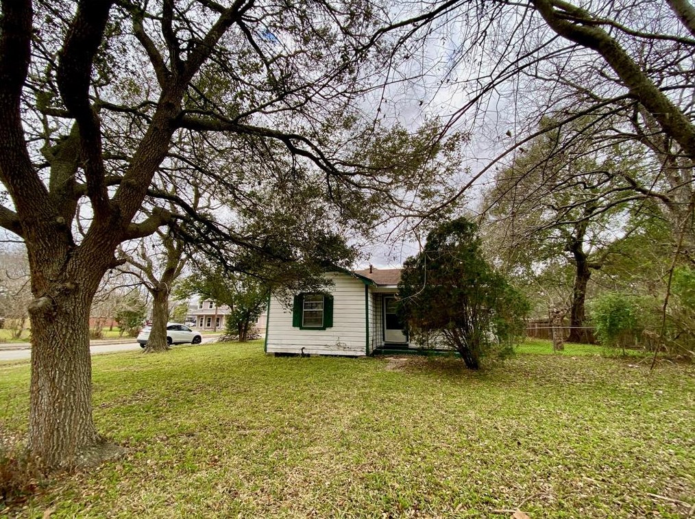 6658 Stearns St, Houston TX  77021-2418 exterior