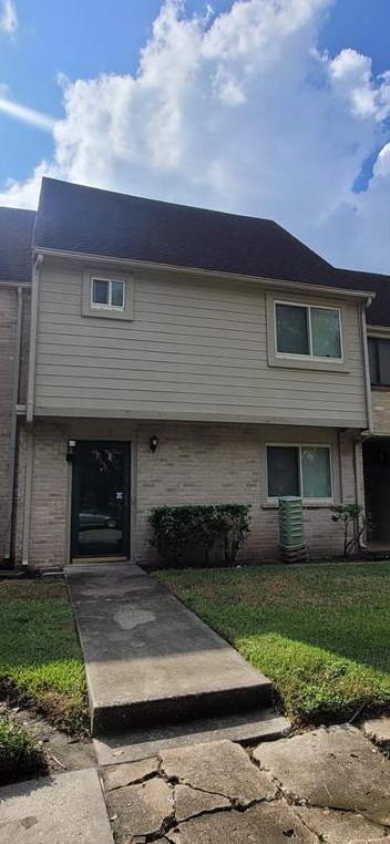 2120 Hazlitt Dr, Houston TX  77032-2060 exterior