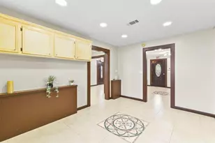 500 S Walnut St, Tomball, TX 77375 - Photo 17