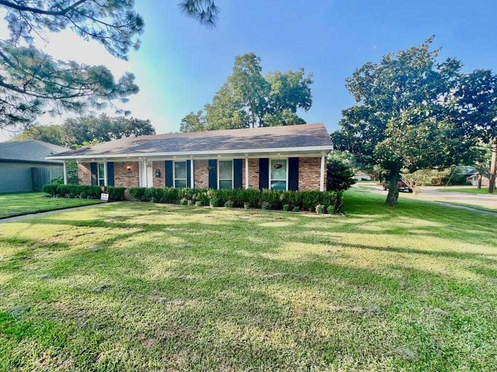 5802 Bellfort St, Houston TX  77033-2144 exterior