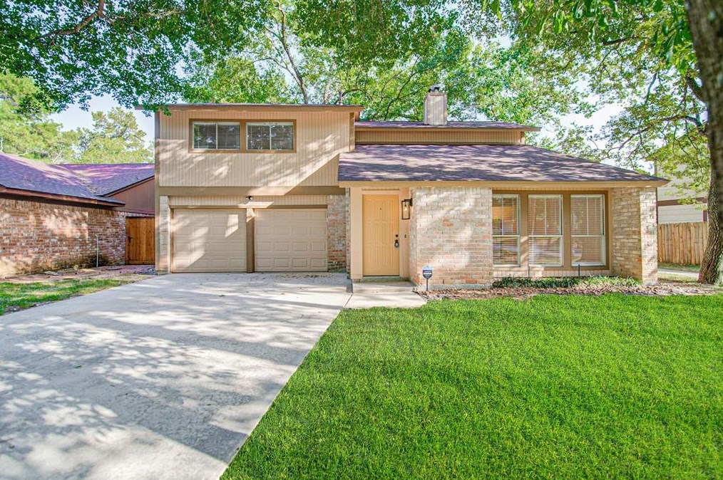 66 Maple Branch St, Spring TX  77380-1864 exterior