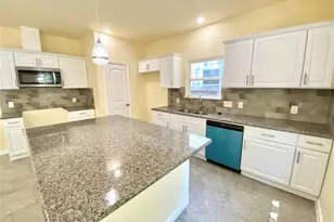 4947 Leamathew St, Houston, TX 77045 - Photo 5