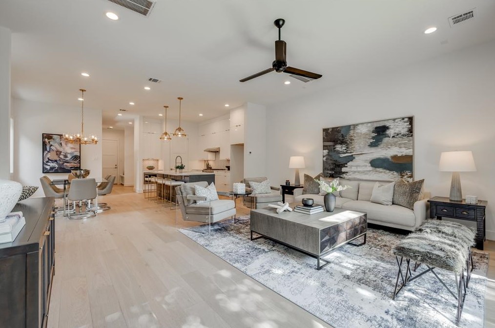 602 Clay St, Houston TX  77019-4464 exterior