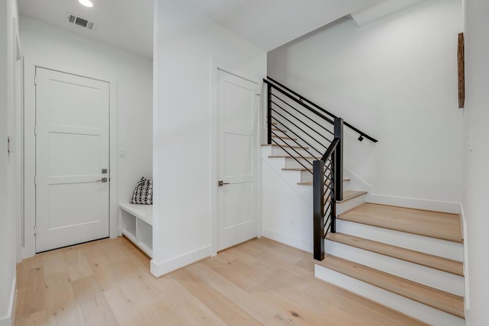 602 Clay St, Houston TX  77019-4464 exterior