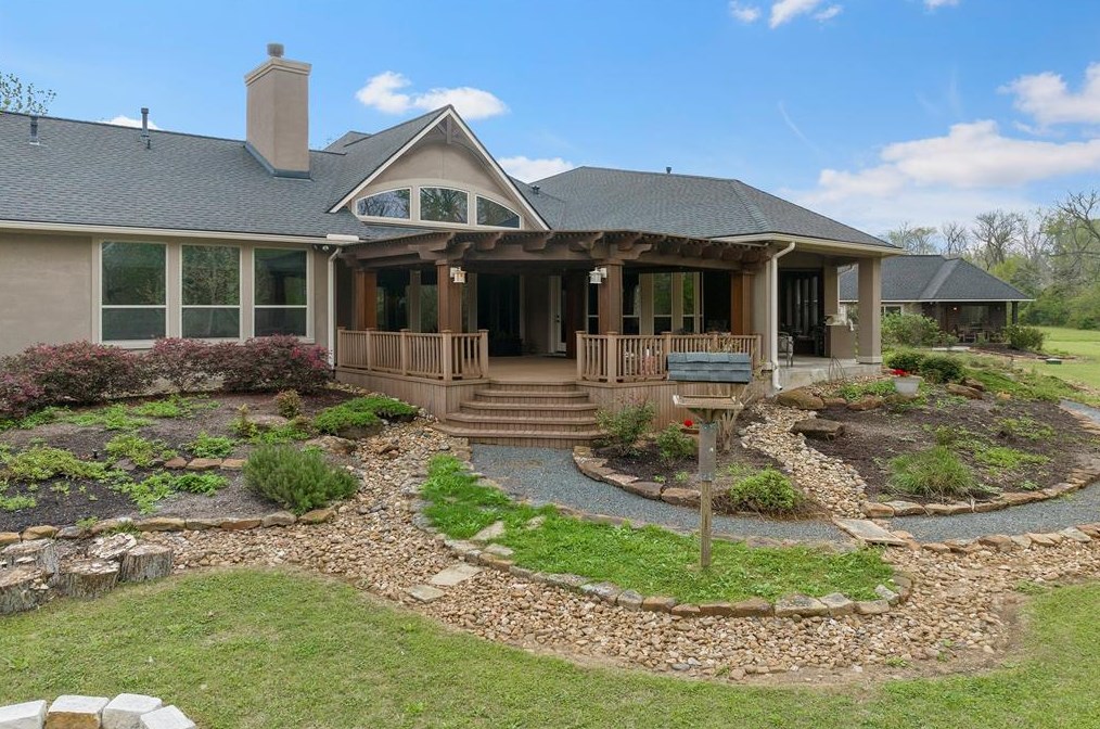 2200 Spg Br Rd, Montgomery TX 77316-2503 exterior