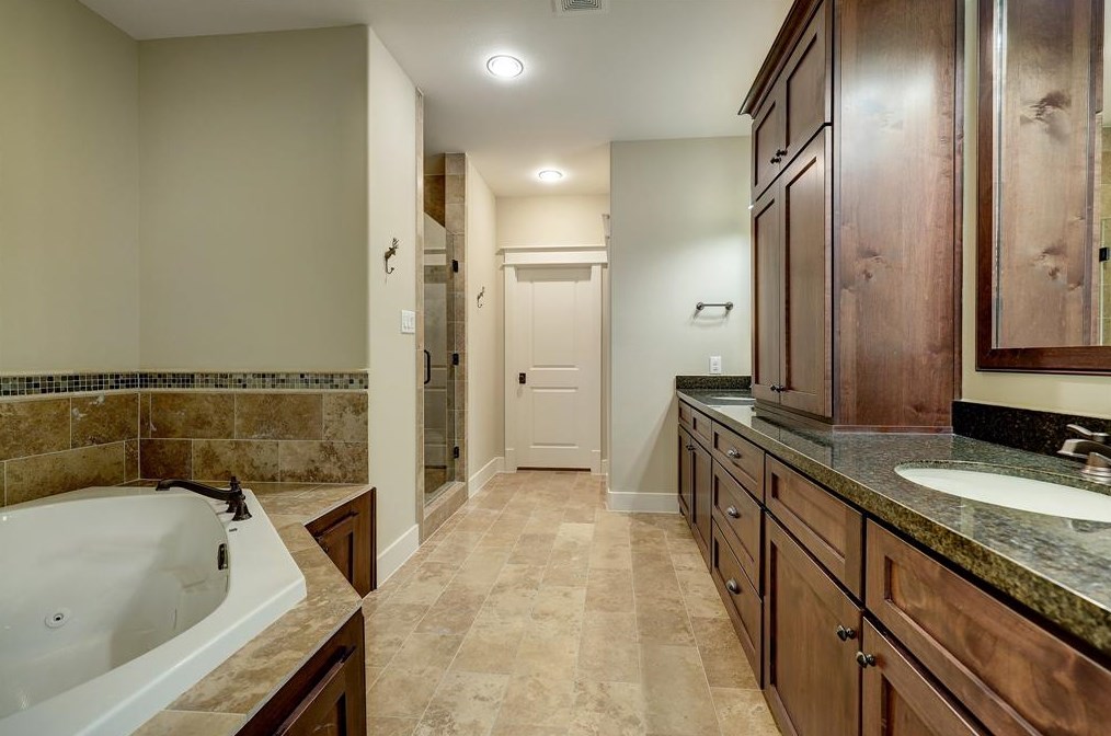 1807 Morse St, Houston TX  77019-6809 exterior