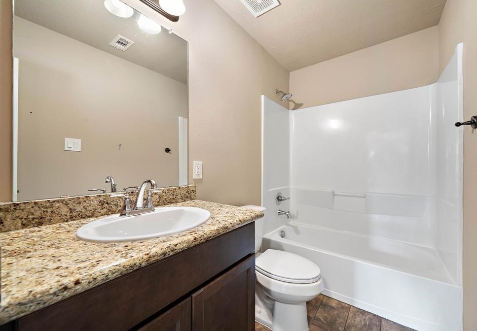 5627 Knox St, Houston TX  77091-2212 exterior