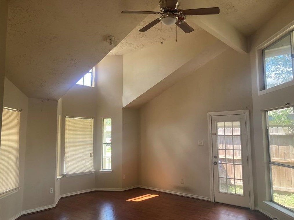 7007 Marisol Dr, Houston TX  77083-2305 exterior