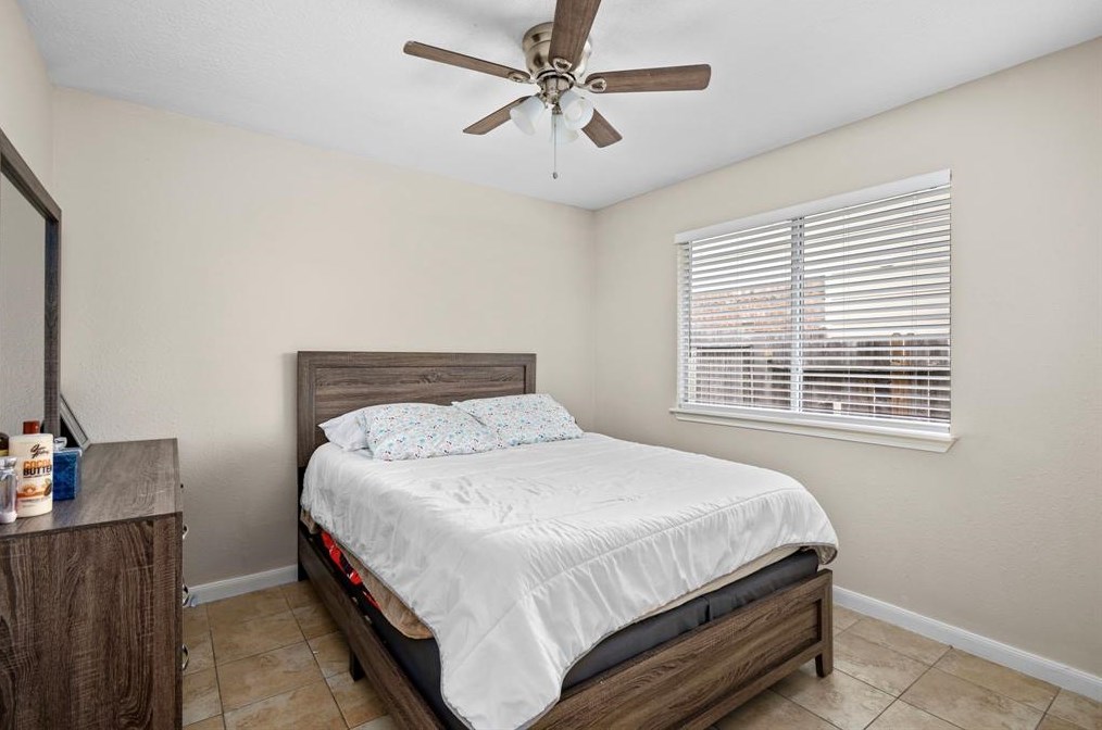 2938 Cypress Is Dr, Houston TX  77073-1603 exterior