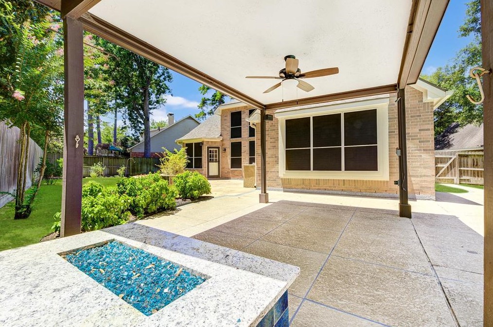 7802 Stone Oak Ct, Houston TX  77070-4337 exterior